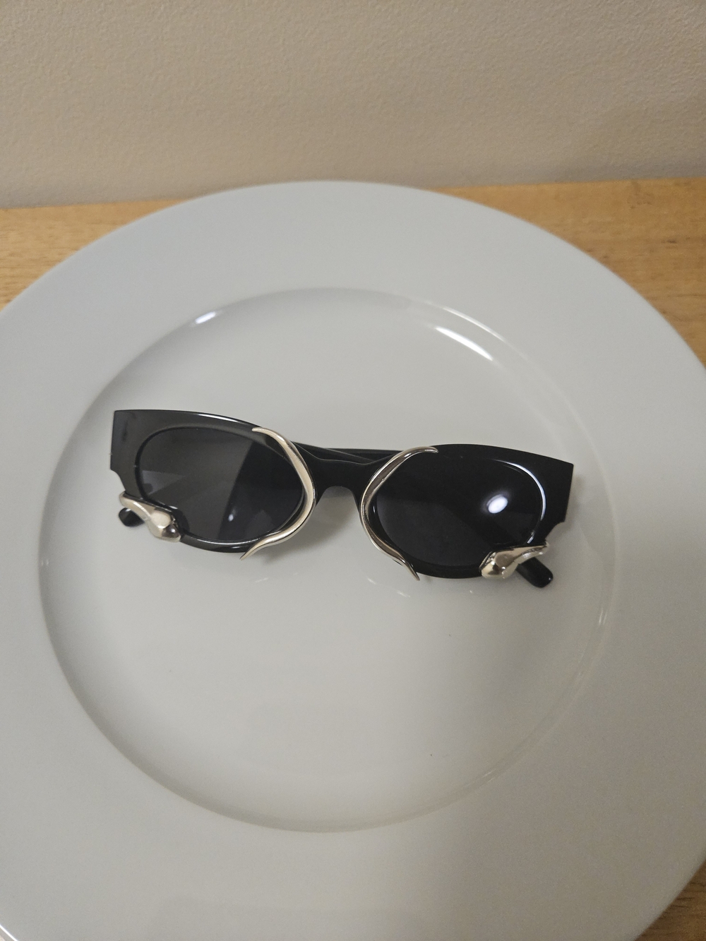 Black Women's Cat-Eye Sunglasses with Silver Accents